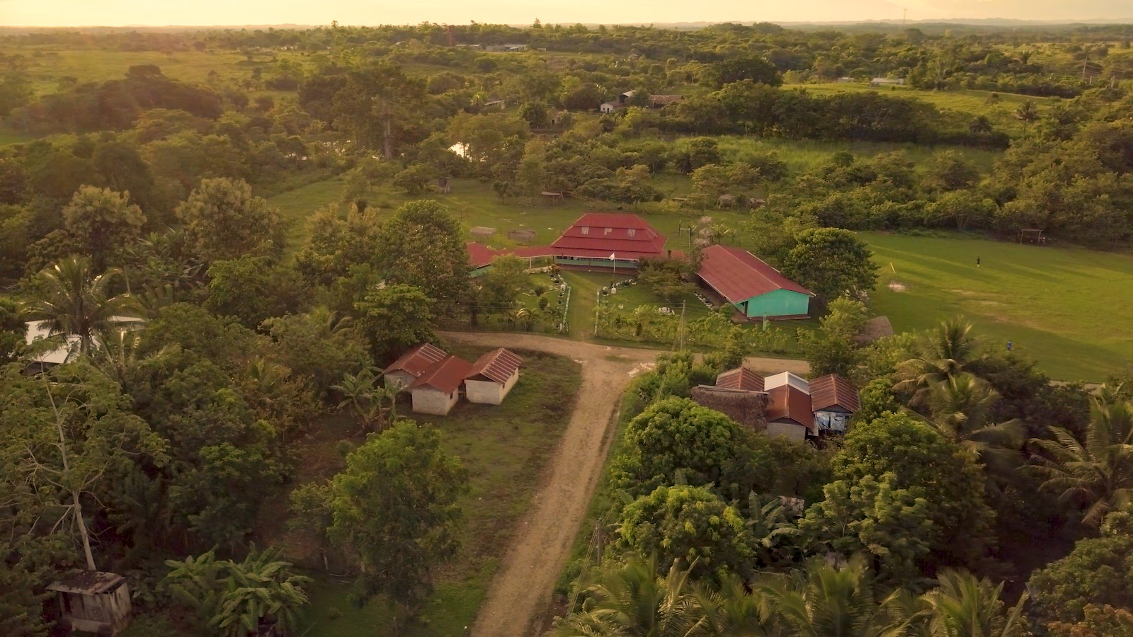 Escuela_basica_NH1.jpg