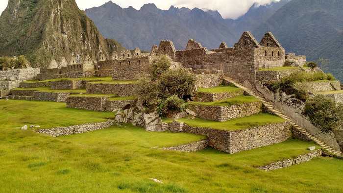 jorgecandia-macchu-picchu-1163480_1920.jpg