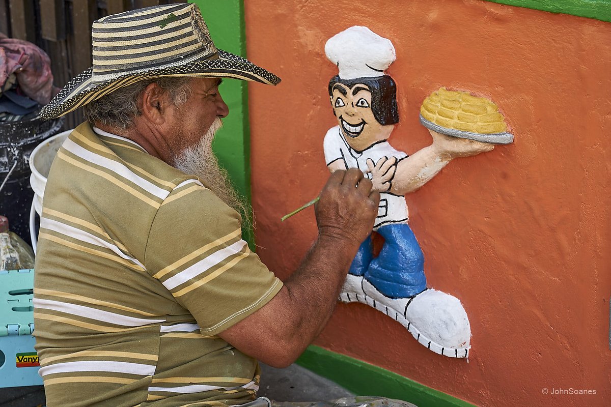 nacho-zocalos-guatapé.jpg