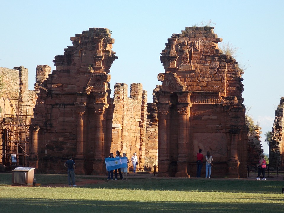 ruins-986924_960_720.jpg